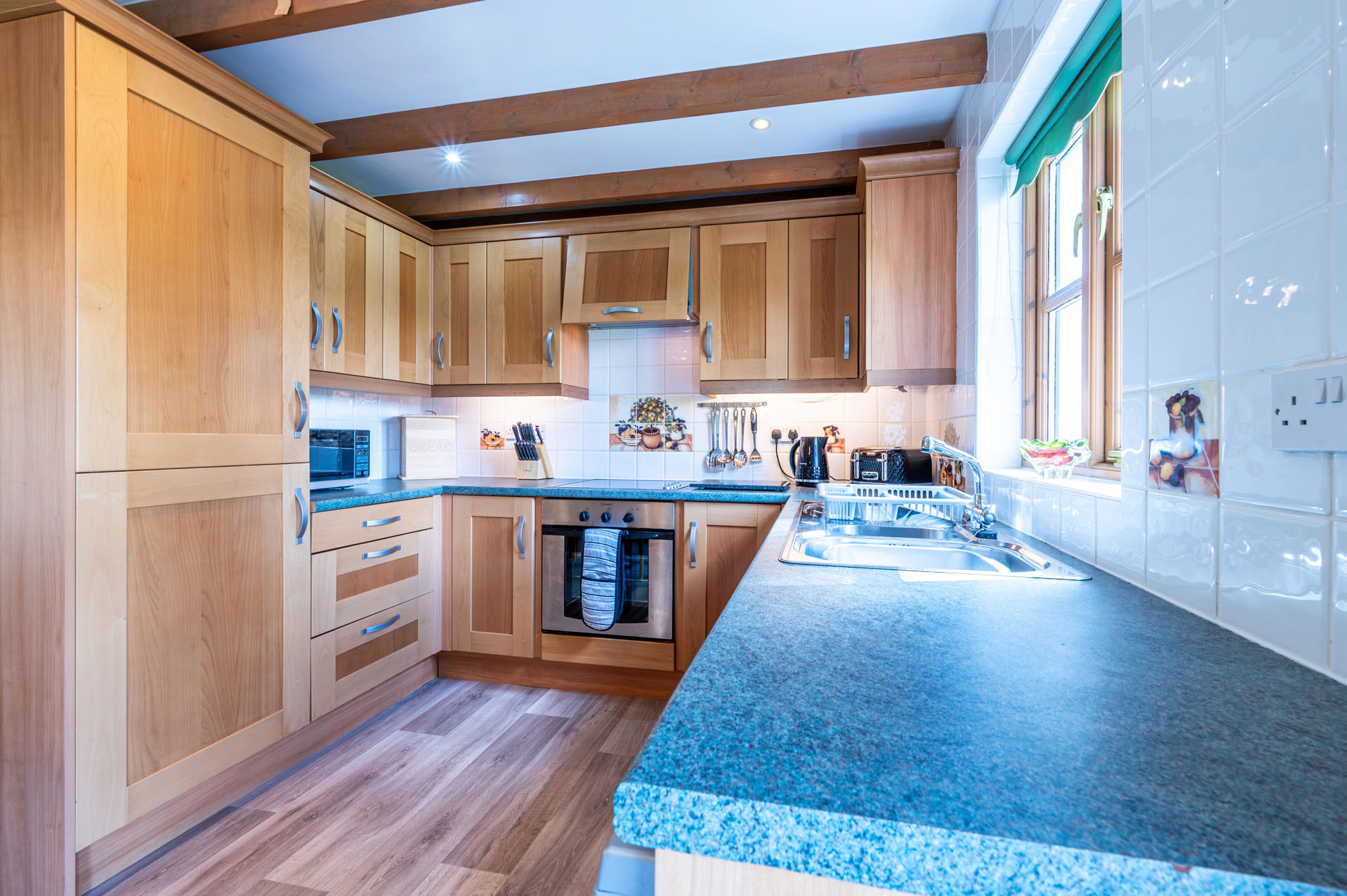 Holiday Accommodation | Excellence | sleeps 6 - Anglers Paradise